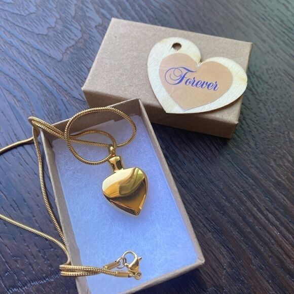 Golden heart cremation urn necklace - Picture 2 of 4